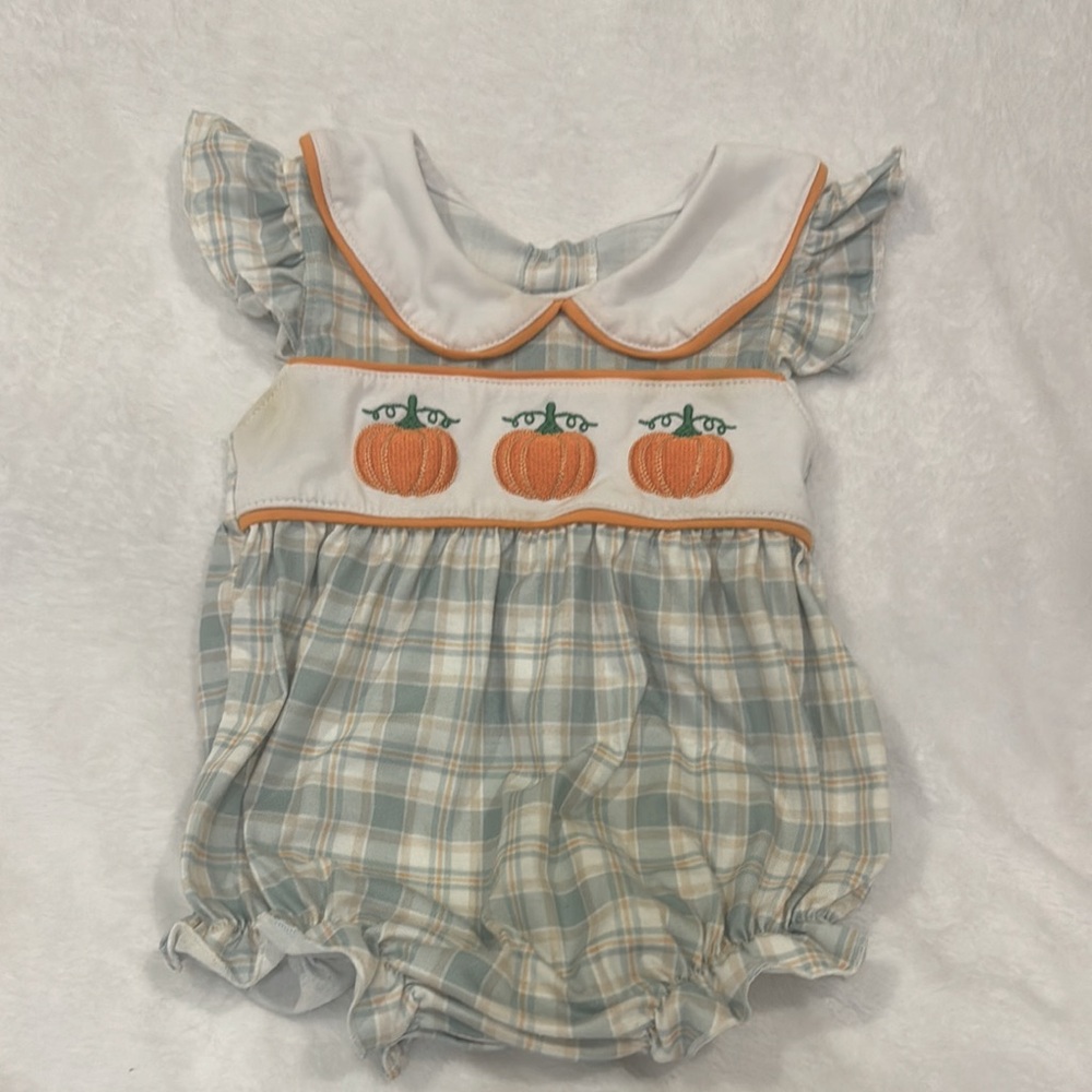 Soft cotton Plaid Baby Romper with Pumpkin Embroidery